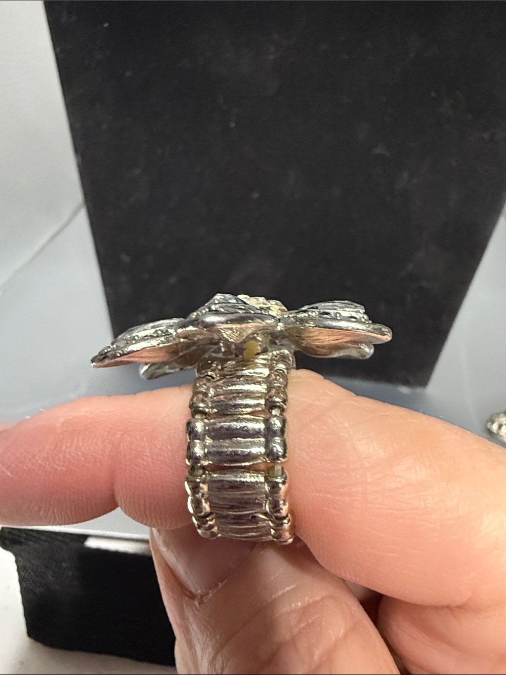 Rectangular and Floral Cocktail Rings - Picture 6 of 6